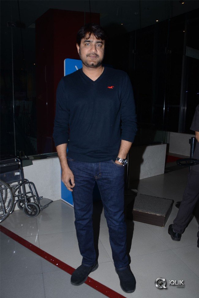 Celebs-at-Abhimanyudu-Movie-Premiere-Show